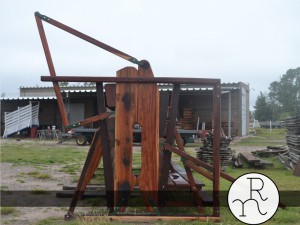 imagen cepo de madera dura para ganado vacuno