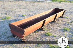 foto comederos de madera