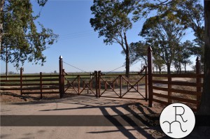 imagen portones rurales tranqueras y entradas