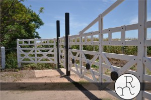 imagen puertas portones tranqueras y entradas para campos diseños propios a medida